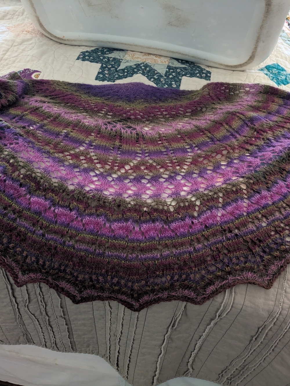 Purple Gradient Open-Knit Women's Shawl